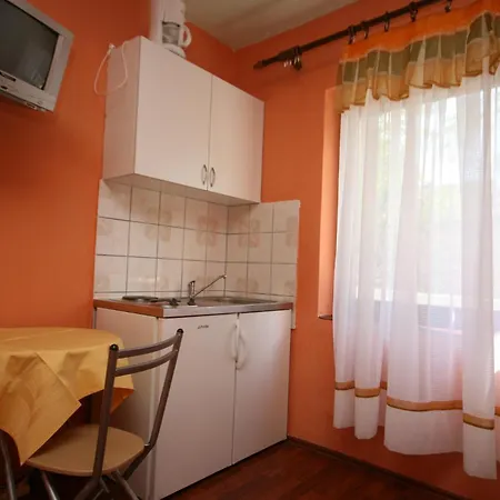 Apartamento With A Parking Space Starigrad, Paklenica - 6581 *