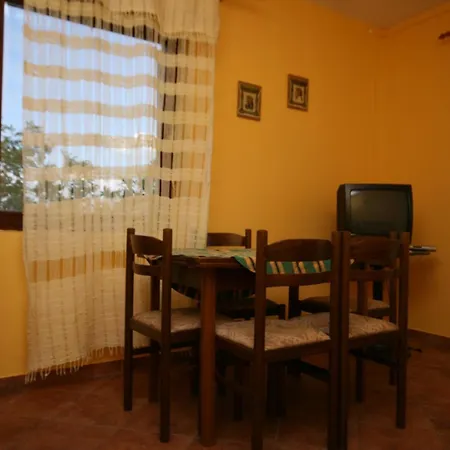 شقة With A Parking Space Starigrad, Paklenica - 6581 ستاريغغاد باكلينتسا