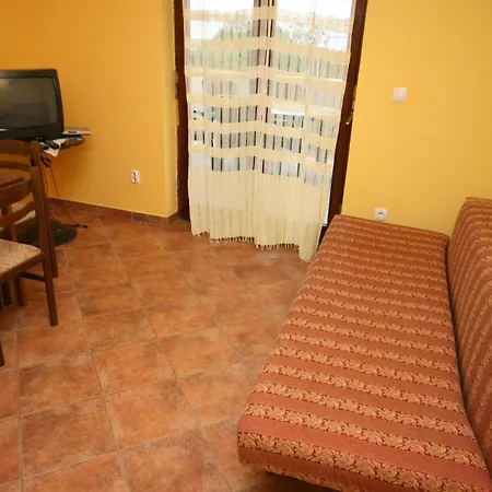 Apartamento With A Parking Space Starigrad, Paklenica - 6581