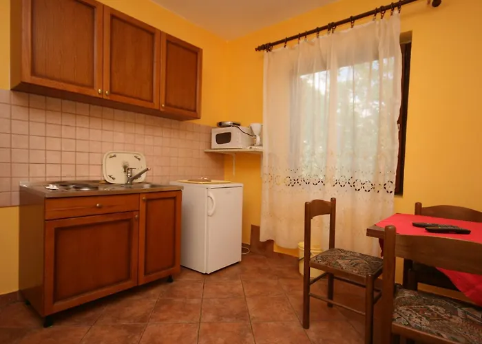 Апартаменты With A Parking Space Starigrad, Paklenica - 6581 *