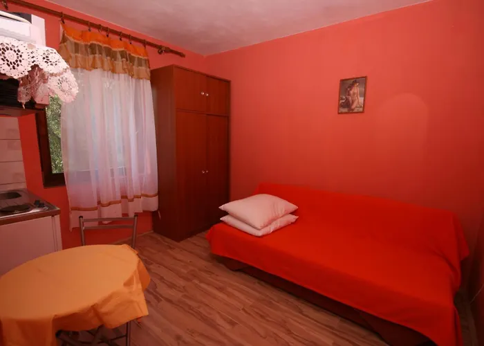 With A Parking Space Starigrad, Paklenica - 6581 *