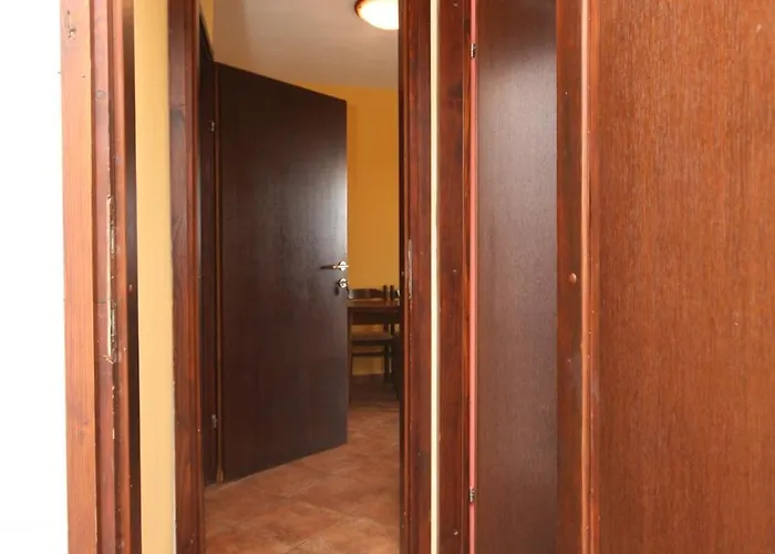 Апартаменты With A Parking Space Starigrad, Paklenica - 6581