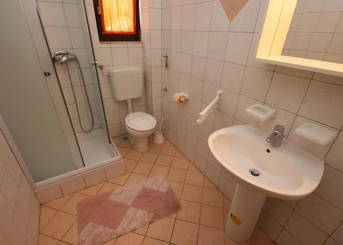 Апартаменты With A Parking Space Starigrad, Paklenica - 6581 *